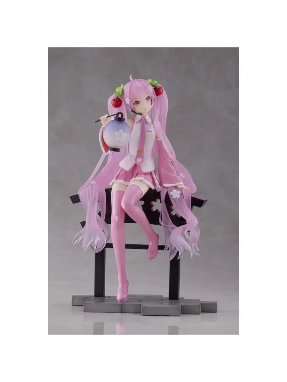Taito Hatsune Miku Sakura Miku Lantern Ver Coreful Figure Pink New Sakura 2021